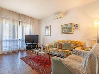 Appartamento in Vendita a Montopoli in Val d'Arno, zona Angelica, 190'000&euro;, 140 m², con Box