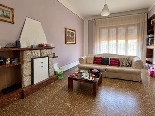 Quadrilocale in Vendita a Lucca, zona Arancio, 180'000&euro;, 100 m²