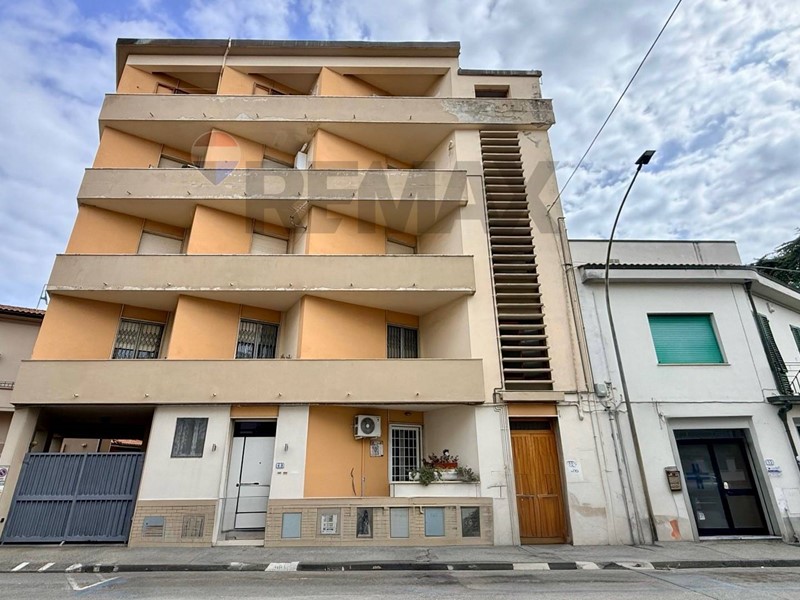 Quadrilocale in Vendita a Empoli, 130'000&euro;, 75 m²