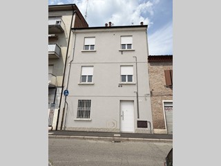 Trilocale in Vendita a Ferrara, 228'000&euro;, 70 m²