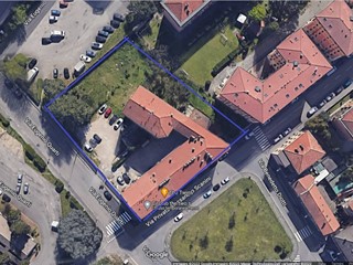 Attico in Vendita a Milano, 280'000&euro;, 680 m²