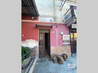 Trilocale in Vendita a Alessandria, 58'000&euro;, 157 m²