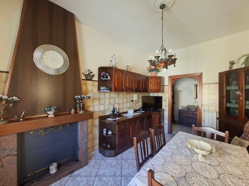 Trilocale in Vendita a Casagiove, 130'000&euro;, 100 m²