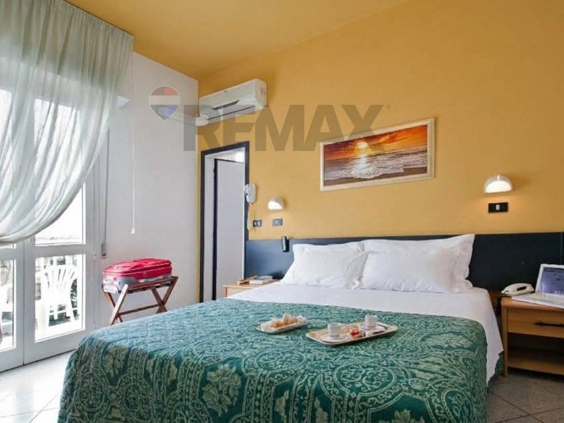 Appartamento in Vendita a Rimini, 900'000&euro;, 1500 m²