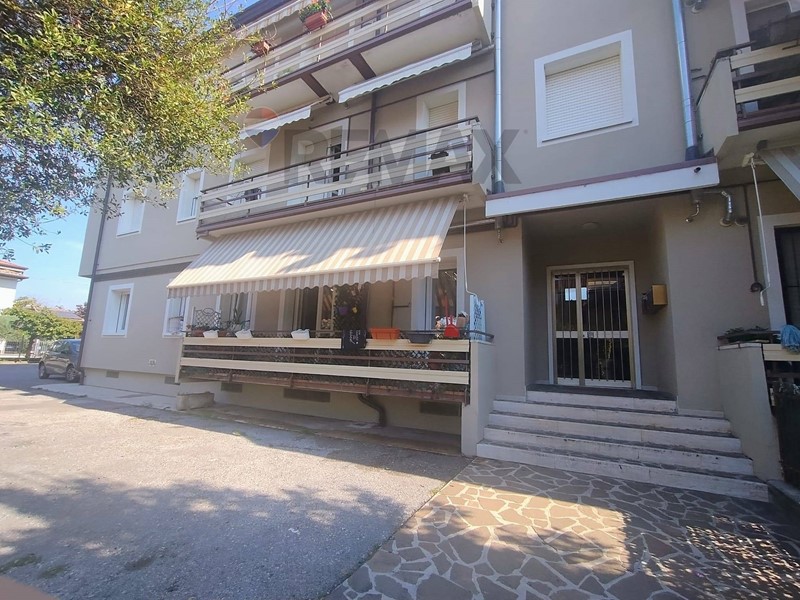Trilocale in Vendita a Montichiari, 210'000&euro;, 125 m²