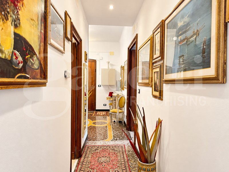 Quadrilocale in Vendita a Genova, 119'000&euro;, 90 m²