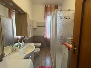 Trilocale in Vendita a San Salvo, 89'000&euro;, 105 m², con Box