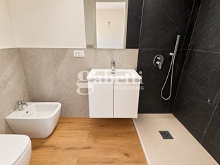 Trilocale in Vendita a Firenze, 390'000&euro;, 85 m²