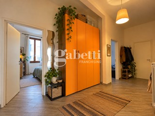 Appartamento in Vendita a Firenze, 398'000&euro;, 109 m², arredato