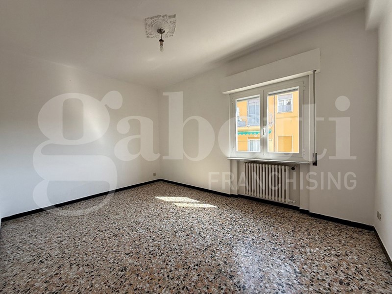 Quadrilocale in Vendita a Imperia, 145'000&euro;, 75 m²