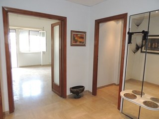 Quadrilocale in Vendita a Roma, 380'000&euro;, 125 m²