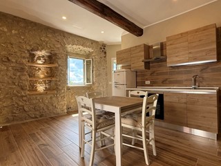 Bilocale in Vendita a Fiuggi, 65'000&euro;, 73 m², arredato