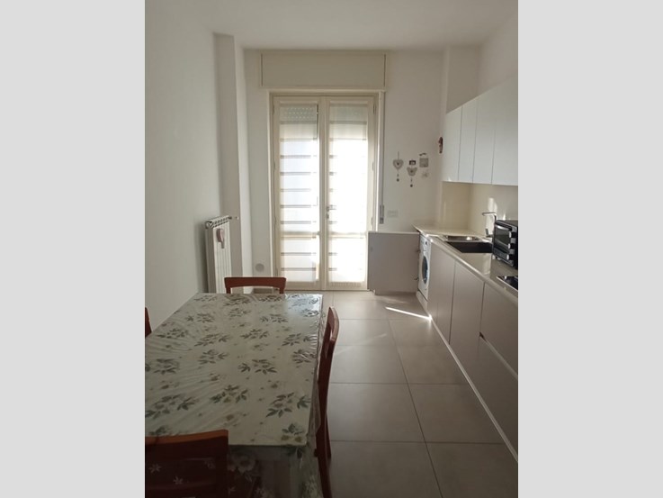 Appartamento in Vendita a Pescia, 170'000&euro;, 116 m², con Box