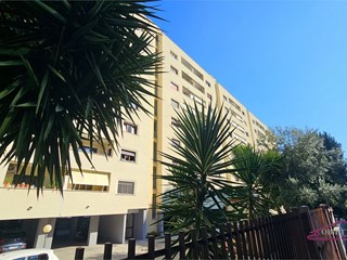 Trilocale in Vendita a Roma, 299'000&euro;, 100 m²