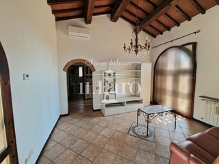 Quadrilocale in Vendita a Signa, 139'000&euro;, 70 m², con Box