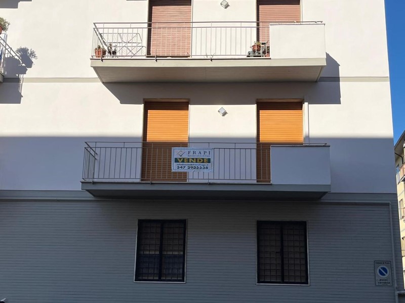 Appartamento in Vendita a Prato, 235'000&euro;, 110 m², con Box