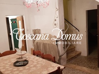 Appartamento in Vendita a Rapolano Terme, 95'000&euro;, 119 m²