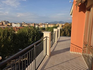 Attico in Vendita a Pisa, 350'000&euro;, 120 m², con Box