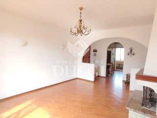 Appartamento in Vendita a Viareggio, 340'000&euro;, 115 m²