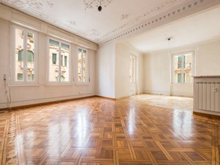 Appartamento in Vendita a Genova, 515'000&euro;, 194 m²