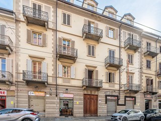 Bilocale in Vendita a Torino, 120'000&euro;, 41 m²