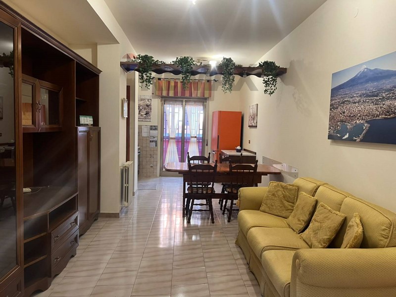 Trilocale in Vendita a Nicolosi, 120'000&euro;, 70 m²