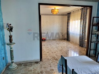 Appartamento in Vendita a Catania, 120'000&euro;, 115 m²