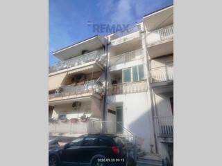 Trilocale in Vendita a Giardini Naxos, 125'000&euro;, 100 m²