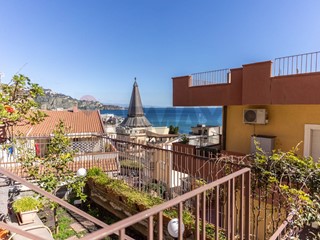 Bilocale in Vendita a Giardini Naxos, 144'000&euro;, 60 m²