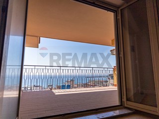 Trilocale in Vendita a Giardini Naxos, 245'000&euro;, 85 m²
