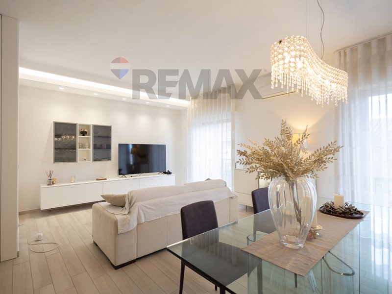 Appartamento in Vendita a Aci Sant'Antonio, 155'000&euro;, 120 m²