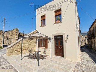Bilocale in Affitto a Napoli, 700&euro;, 80 m²
