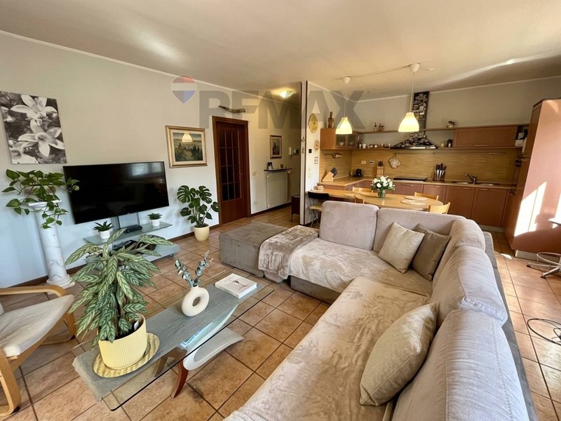 Quadrilocale in Vendita a Endine Gaiano, 148'000&euro;, 125 m²