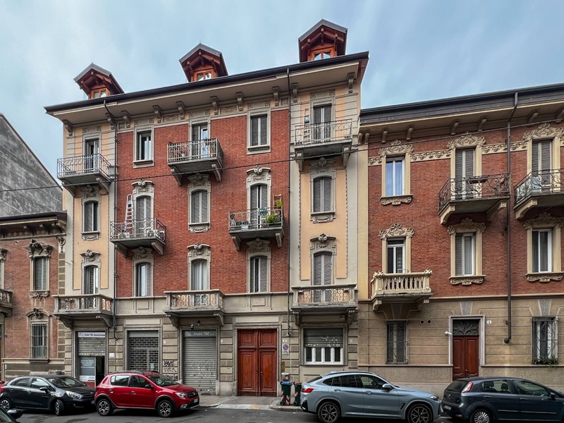 Trilocale in Vendita a Torino, 175'000&euro;, 99 m²