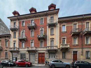 Trilocale in Vendita a Torino, 175'000&euro;, 99 m²