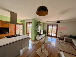 Trilocale in Vendita a Guidonia Montecelio, 229'000&euro;, 120 m², con Box
