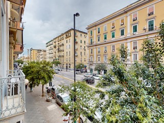 Trilocale in Vendita a Napoli, 319'000&euro;, 85 m², arredato