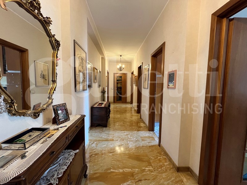 Trilocale in Vendita a Milano, 575'000&euro;, 101 m², con Box