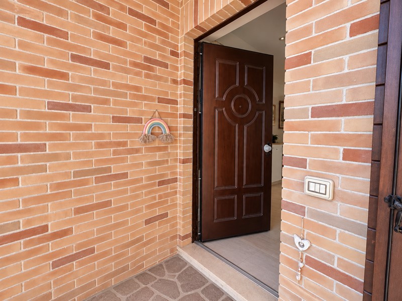 Appartamento in Vendita a Osimo, 275'000&euro;, 130 m², arredato, con Box