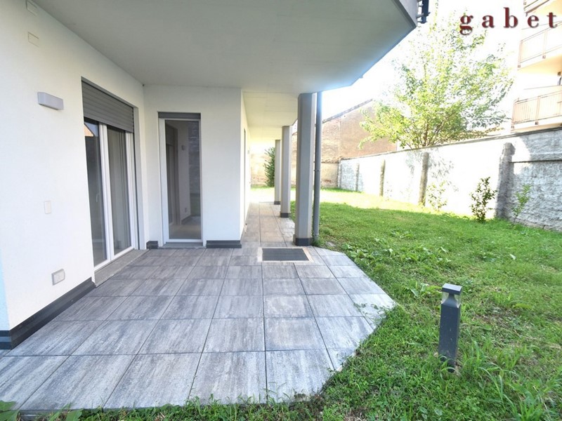 Quadrilocale in Vendita a Magenta, 172 m²
