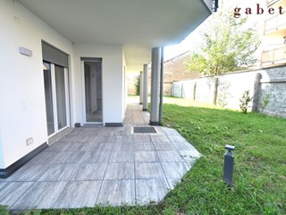 Quadrilocale in Vendita a Magenta, 172 m²