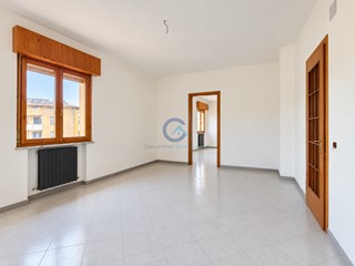 Appartamento in Vendita a Catanzaro, zona Cavita, 115'000&euro;, 152 m²
