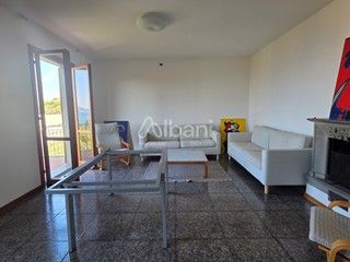 Quadrilocale in Affitto a Lerici, zona Tellaro, 1'300&euro;, 113 m², arredato, con Box