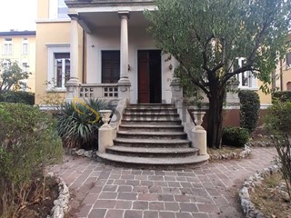Quadrilocale in Affitto a Brescia, zona Viale Venezia, 1'500&euro;, 170 m², con Box