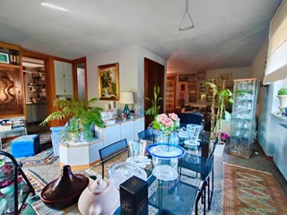 Appartamento in Vendita a Torino, 950'000&euro;, 299 m², con Box