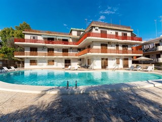 Appartamento in Vendita a Aci Castello, 169'000&euro;, 110 m²