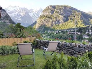 Bilocale in Affitto a Courmayeur, zona Dolonne, 8'000&euro;, 45 m², arredato, con Box