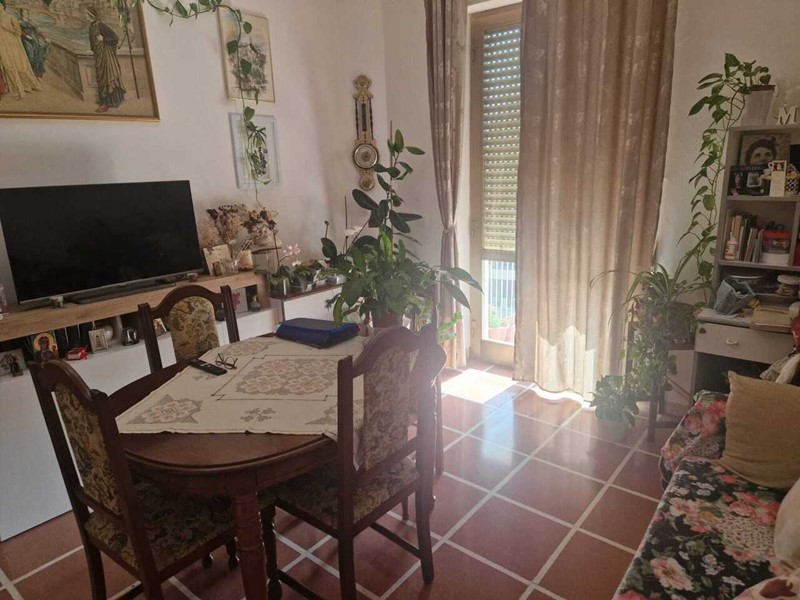 Appartamento in Vendita a Perugia, 80'000&euro;, 83 m²