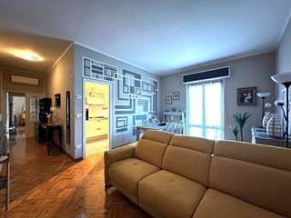 Trilocale in Vendita a Fiorenzuola d'Arda, 95'000&euro;, 85 m²