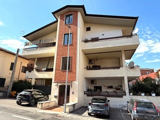 Trilocale in Vendita a Fiano Romano, 180'000&euro;, 96 m²